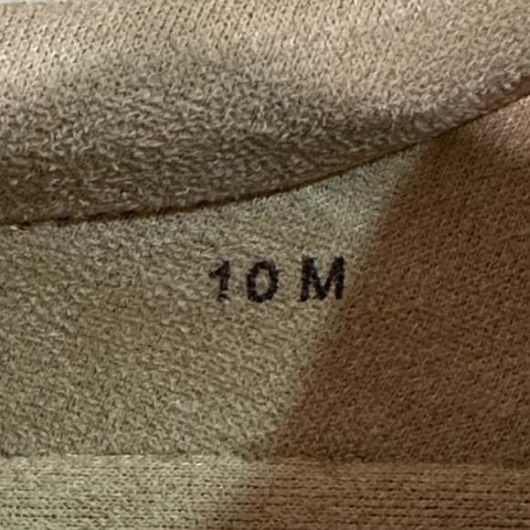 Vaneli Ysenia. Women’s Size 10. Color cream. - Picture 6 of 12